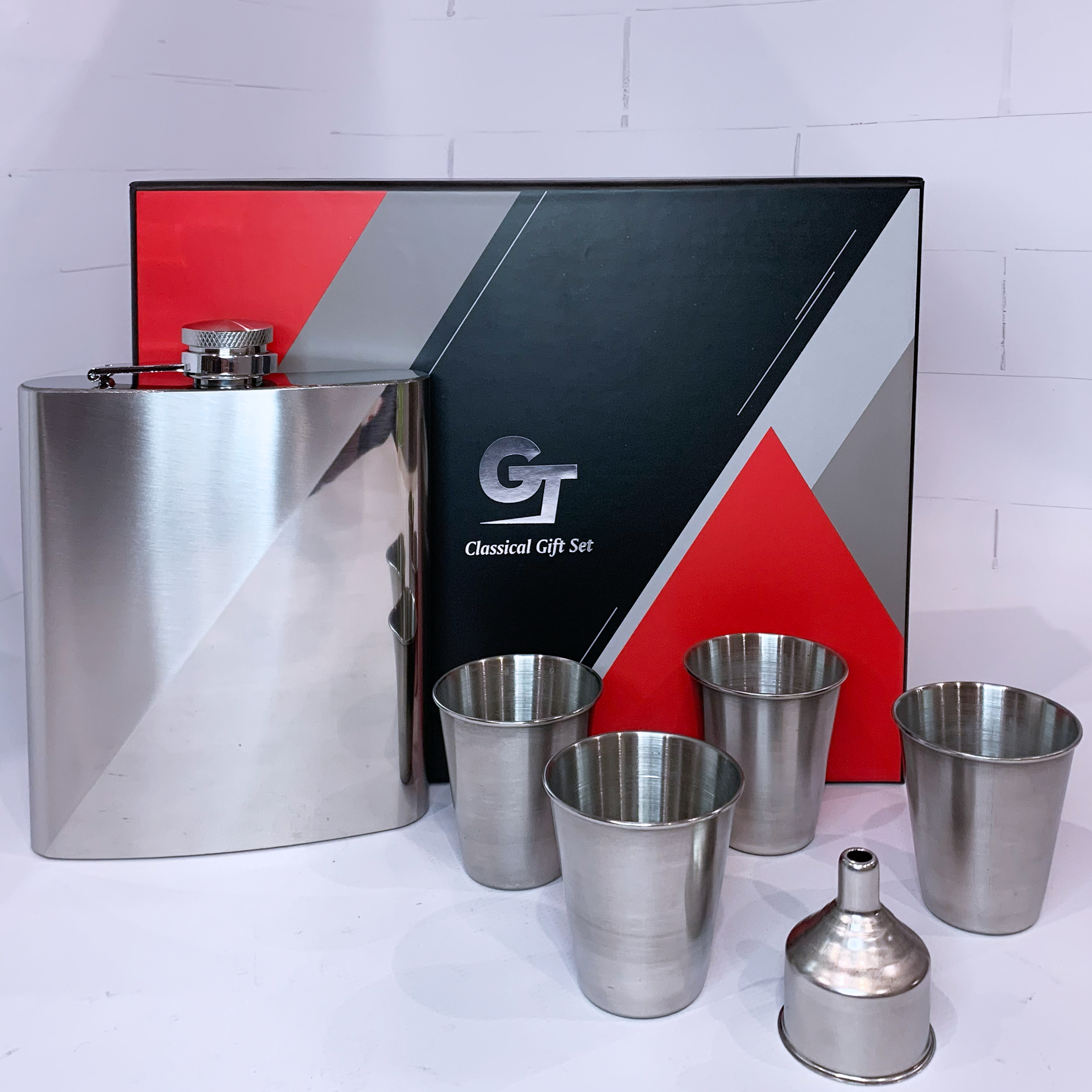 Подарочный набор GT Фляга / Рюмки / Лейка DH-2-2 Подарочный набор GT Фляга / Рюмки / Лейка DH-2-2