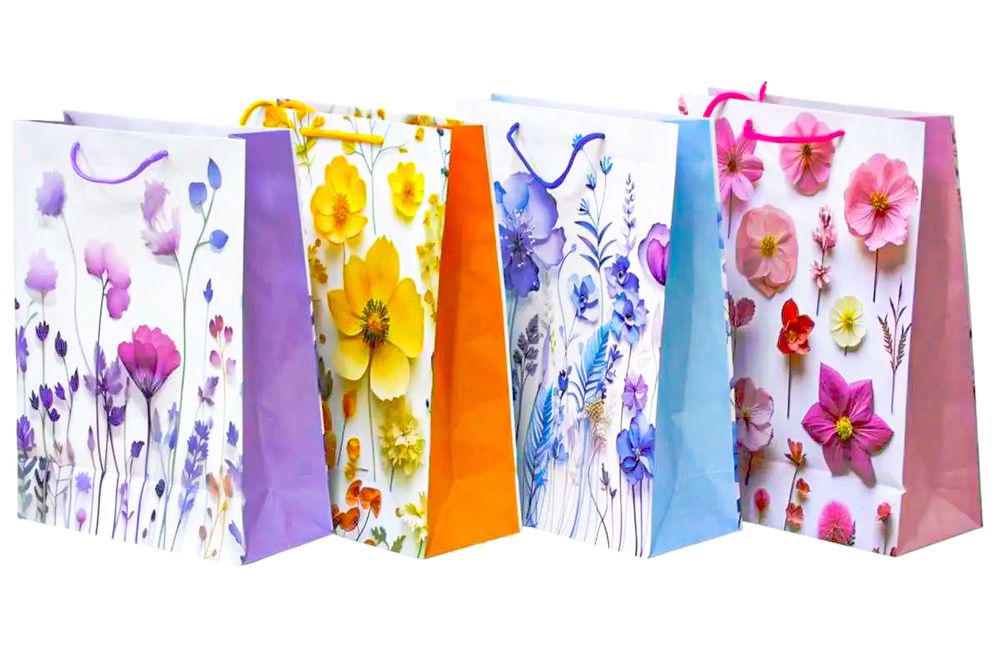 Пакет бумажный глянцевый 18 х 21,5 х 8см, 128г/м2 (2481S) Пакет бумажный глянцевый 18 х 21,5 х 8см, 128г/м2 (2481S)